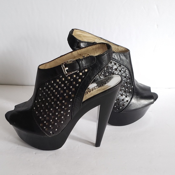 Michael Kors Shoes - MICHAEL KORS BLACK STILETTO SLINGBACK..SIZE 6